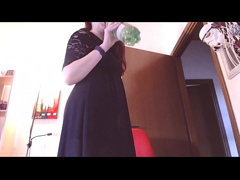 ❤️ Una schiava sottomessa che ama le mutandine sporche e lussuriose è costretta a masturbarsi dopo aver visto questo video! Porno fatto in casaal it.quizfarmature.ru ❤️