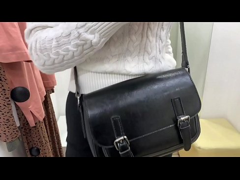 ❤️ Masturbazione pubblica della giovane cagna FeralBerry con un dildo nel camerino Porno fatto in casaal it.quizfarmature.ru ❤️