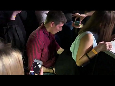 ❤️ Sesso reale in un nightclub russo. Ragazza russa di 18 anni nell'ano e nella vagina scopata in un nightclub Porno fatto in casaal it.quizfarmature.ru ❤️